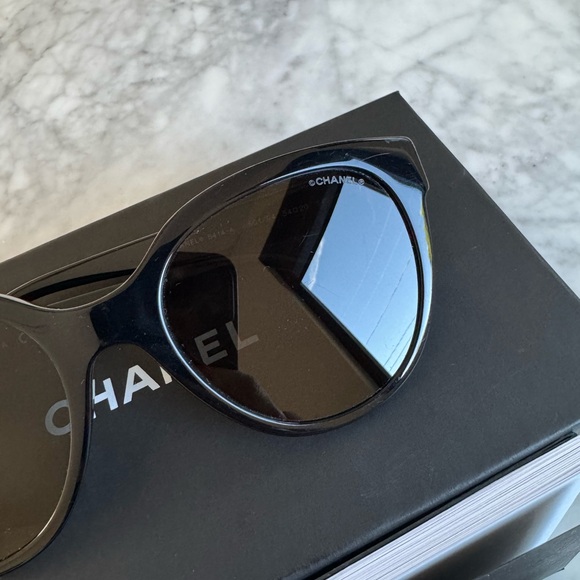 CHANEL Butterfly Sunglasses - Picture 3 of 8